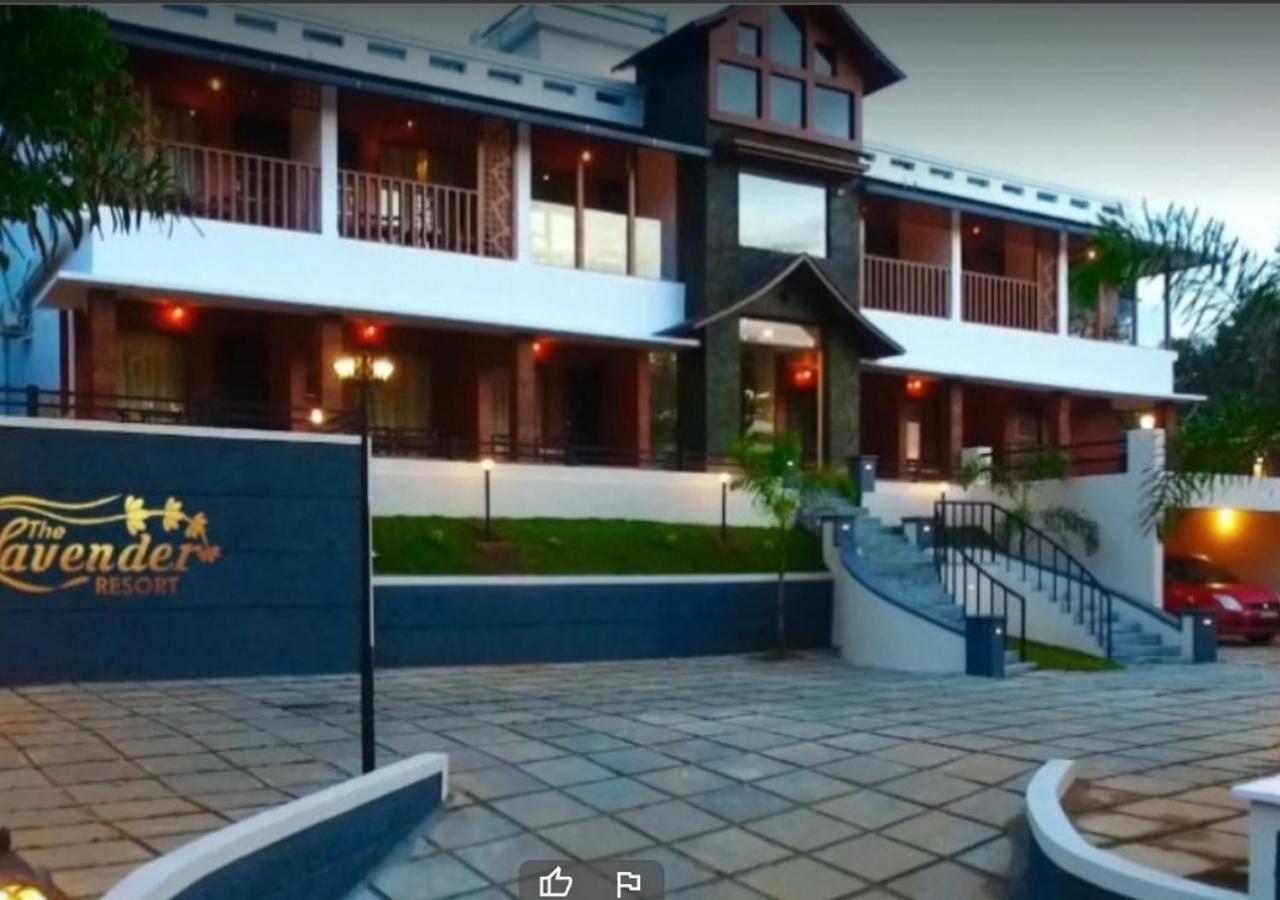 The Lavender Resort Waynad Vaduvanchal Exteriör bild